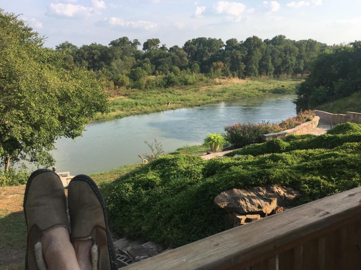 The Perry Riverhouse Bastrop Bagian luar foto
